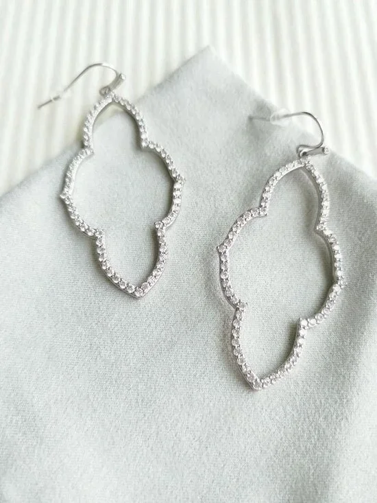 Kendra Scott Abbie White Crystal Earrings Silver - Picture 2 of 3